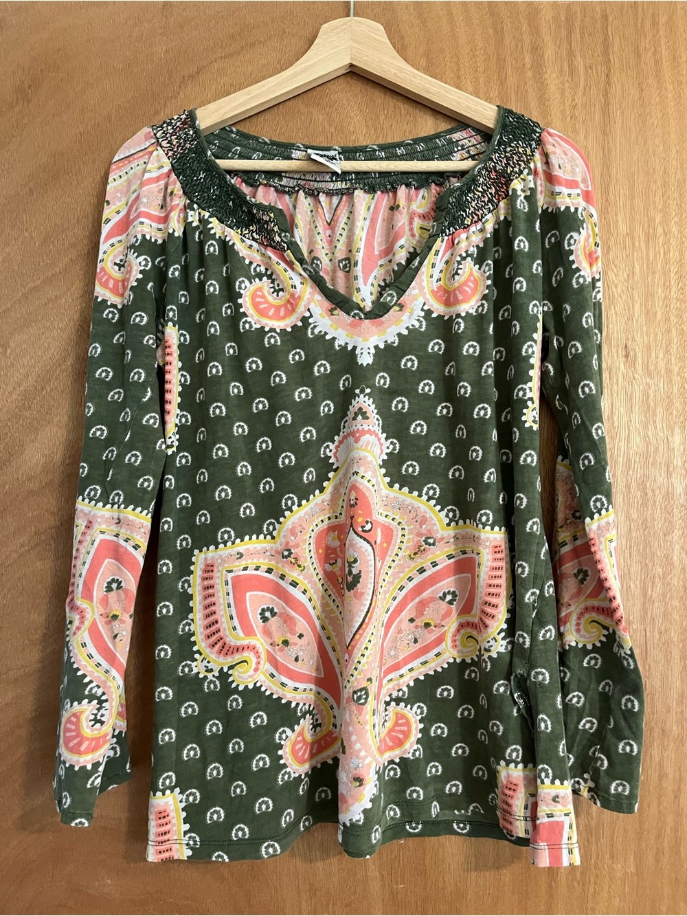Lucky Brand Top Womens Medium Long-Sleeve Boho Green Pink Cotton V Neck